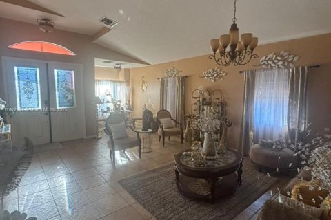 Casa en venta en Deerfield Beach, Florida, 5 dormitorios, 308.9 m2 № 1940058 - foto 5