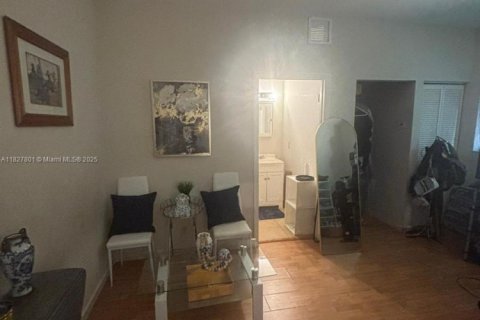 Casa en venta en Deerfield Beach, Florida, 5 dormitorios, 308.9 m2 № 1940058 - foto 27