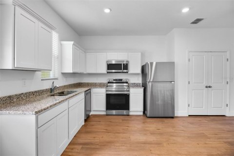 Casa en venta en Minneola, Florida, 3 dormitorios, 155.7 m2 № 1840119 - foto 15