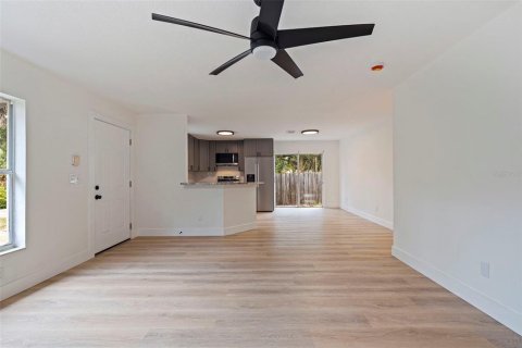 Casa en venta en Saint Petersburg, Florida, 3 dormitorios, 111.48 m2 № 1901958 - foto 7