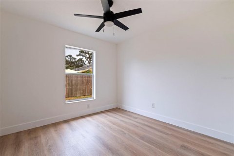 Casa en venta en Saint Petersburg, Florida, 3 dormitorios, 111.48 m2 № 1901958 - foto 18