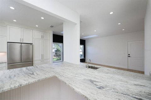 House in Port Orange, Florida 4 bedrooms, 251.39 sq.m. № 2110499 - photo 26