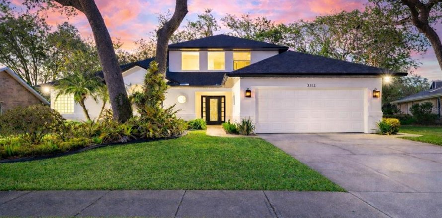 House in Port Orange, Florida 4 bedrooms, 251.39 sq.m. № 2110499