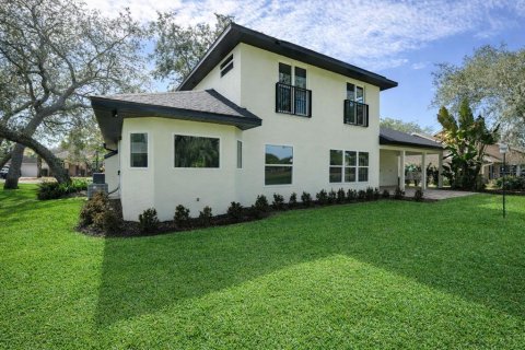 House in Port Orange, Florida 4 bedrooms, 251.39 sq.m. № 2110499 - photo 10