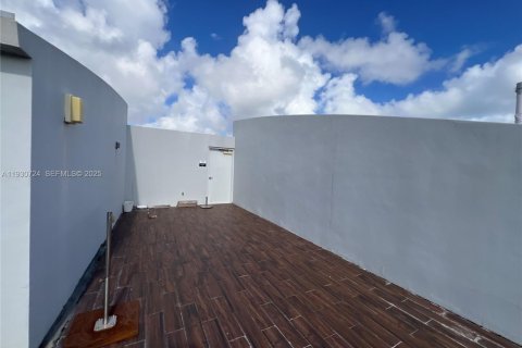 Снять в аренду кондоминиум в Авентура, Флорида 3 спальни, 173.63м2, № 1991125 - фото 16