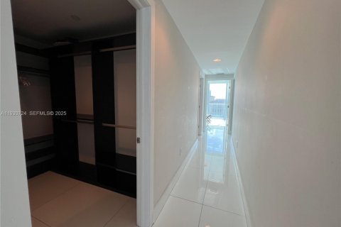 Снять в аренду кондоминиум в Авентура, Флорида 3 спальни, 173.63м2, № 1991125 - фото 18