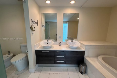 Снять в аренду кондоминиум в Авентура, Флорида 3 спальни, 173.63м2, № 1991125 - фото 11