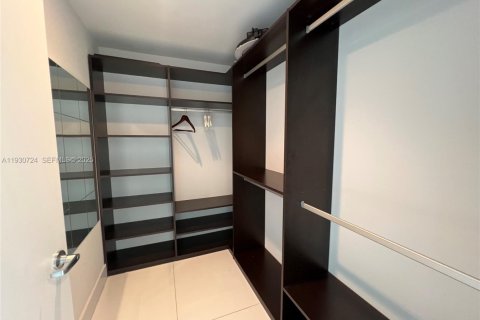 Снять в аренду кондоминиум в Авентура, Флорида 3 спальни, 173.63м2, № 1991125 - фото 13