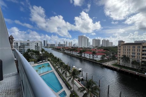 Снять в аренду кондоминиум в Авентура, Флорида 3 спальни, 173.63м2, № 1991125 - фото 2