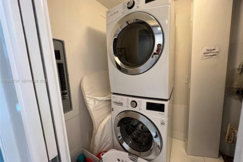 Снять в аренду кондоминиум в Авентура, Флорида 3 спальни, 173.63м2, № 1991125 - фото 21