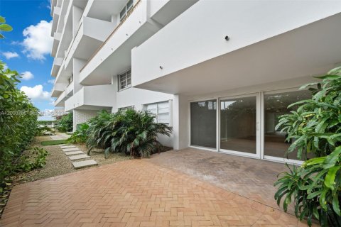 Condominio en venta en Key Biscayne, Florida, 2 dormitorios, 117.06 m2 № 2065175 - foto 26