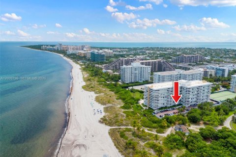 Condominio en Key Biscayne, Florida, 2 dormitorios  № 2065175
