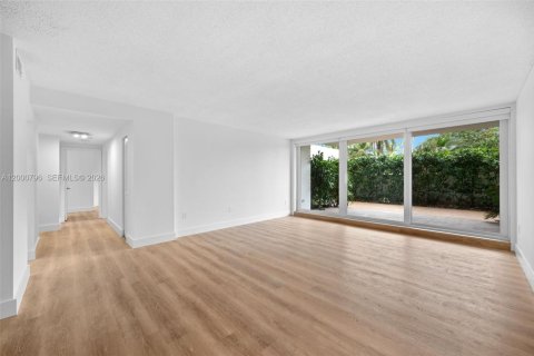 Condominio en venta en Key Biscayne, Florida, 2 dormitorios, 117.06 m2 № 2065175 - foto 5