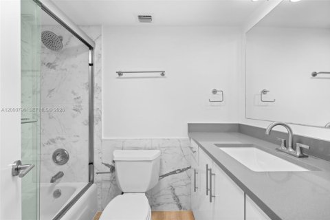 Condominio en venta en Key Biscayne, Florida, 2 dormitorios, 117.06 m2 № 2065175 - foto 11