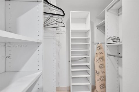 Copropriété à vendre à Hallandale Beach, Floride: 2 chambres, 95.78 m2 № 2145803 - photo 25