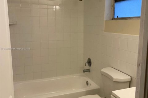 Apartment in Miami Beach, Florida 1 bedroom, 64.75 sq.m. № 1942319 - photo 7