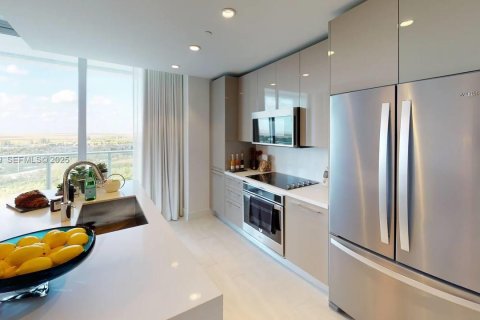 Condominio en venta en Sunrise, Florida, 3 dormitorios, 117.24 m2 № 2076856 - foto 4