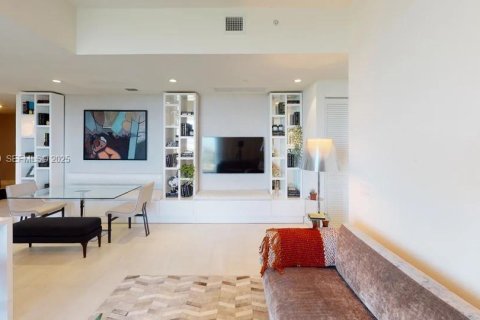 Condominio en Sunrise, Florida, 3 dormitorios  № 2076856
