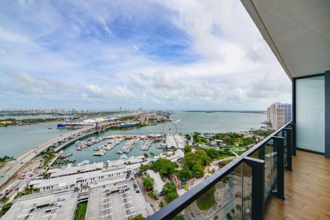 Condo in Miami, Florida, 1 bedroom  № 1865209 - photo 2