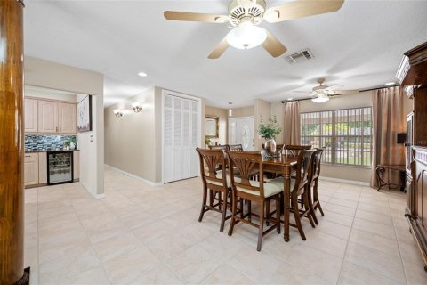 Villa ou maison à vendre à Tampa, Floride: 3 chambres, 292.64 m2 № 2091856 - photo 20