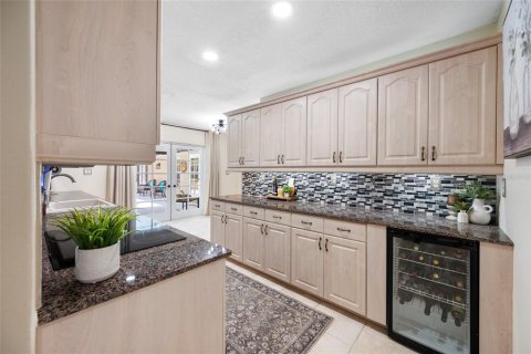 Villa ou maison à vendre à Tampa, Floride: 3 chambres, 292.64 m2 № 2091856 - photo 28