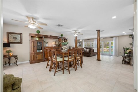 Villa ou maison à vendre à Tampa, Floride: 3 chambres, 292.64 m2 № 2091856 - photo 18