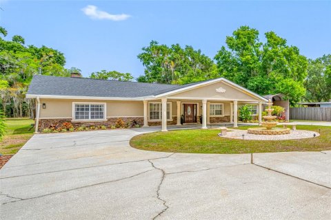 Villa ou maison à vendre à Tampa, Floride: 3 chambres, 292.64 m2 № 2091856 - photo 12