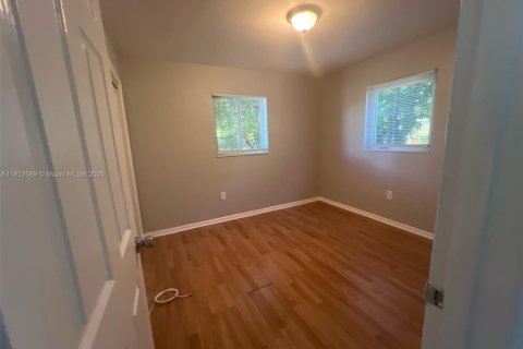 Casa en venta en Lauderhill, Florida, 3 dormitorios, 123.56 m2 № 1790617 - foto 8