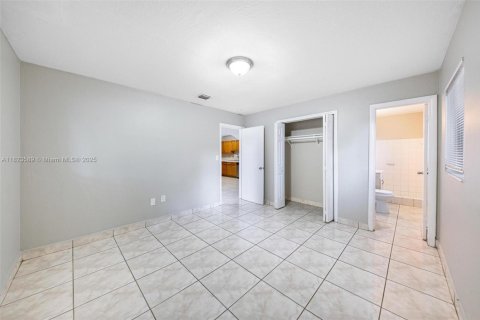 Casa en venta en Lauderhill, Florida, 3 dormitorios, 123.56 m2 № 1790617 - foto 20
