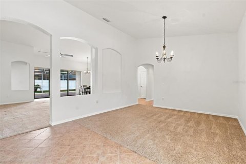Villa ou maison à vendre à Tampa, Floride: 4 chambres, 255.2 m2 № 2313490 - photo 5