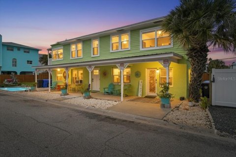 Immobilier commercial à vendre à Treasure Island, Floride: 6 chambres, 213.49 m2 № 2206304 - photo 25