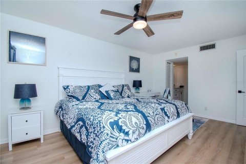 Condominio en alquiler en Saint Petersburg, Florida, 1 dormitorio, 72.46 m2 № 1559257 - foto 14