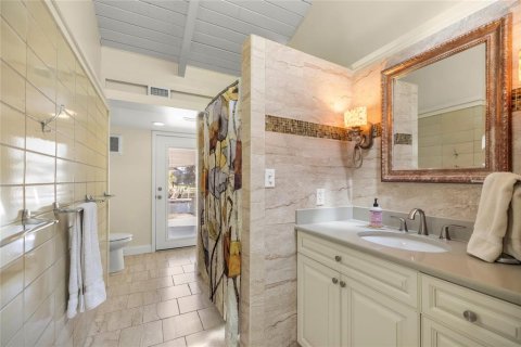 House in Inglis, Florida 4 bedrooms, 243.5 sq.m. № 1509801 - photo 26