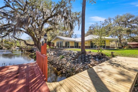 House in Inglis, Florida 4 bedrooms, 243.5 sq.m. № 1509801 - photo 4