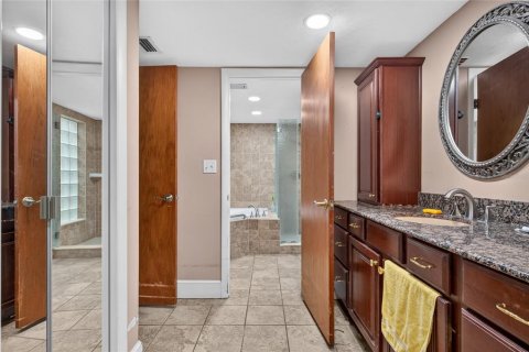 Villa ou maison à vendre à Temple Terrace, Floride: 4 chambres, 273.97 m2 № 2396960 - photo 14