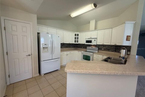 House in Williston, Florida 3 bedrooms, 130.71 sq.m. № 1743459 - photo 4