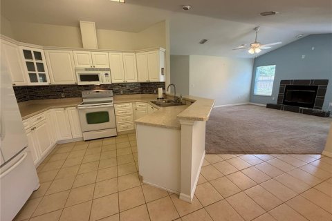 House in Williston, Florida 3 bedrooms, 130.71 sq.m. № 1743459 - photo 5