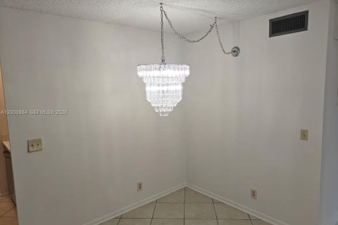 Condominio en venta en Coral Springs, Florida, 2 dormitorios, 71.35 m2 № 2069116 - foto 13