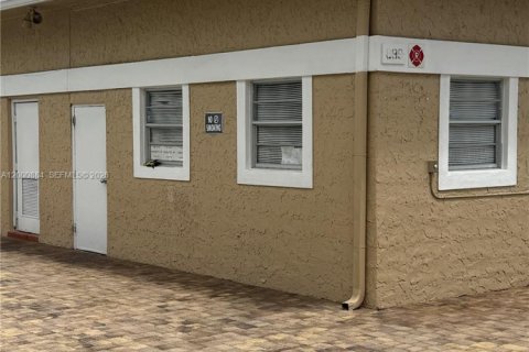 Condominio en venta en Coral Springs, Florida, 2 dormitorios, 71.35 m2 № 2069116 - foto 21