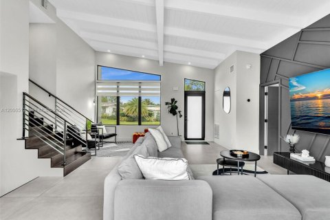Casa en venta en Fort Lauderdale, Florida, 4 dormitorios, 182.27 m2 № 2070786 - foto 8