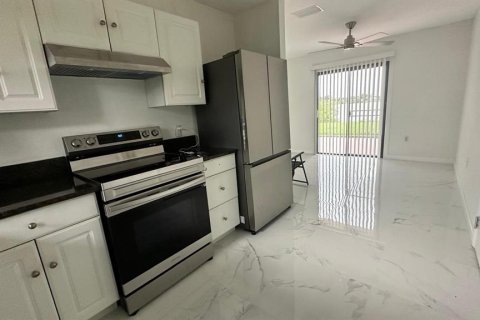 House in Port Charlotte, Florida 2 bedrooms, 83.98 sq.m. № 1251641 - photo 14