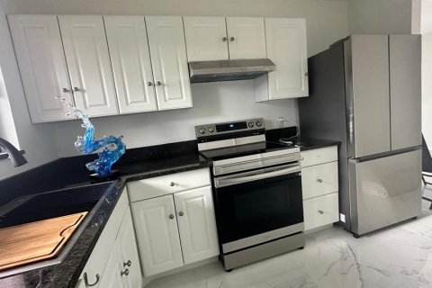 House in Port Charlotte, Florida 2 bedrooms, 83.98 sq.m. № 1251641 - photo 15
