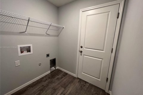 Villa ou maison à vendre à Cape Coral, Floride: 4 chambres, 160.91 m2 № 1814262 - photo 28