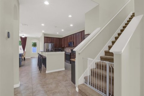 Casa en venta en Deltona, Florida, 5 dormitorios, 279.17 m2 № 1743632 - foto 8