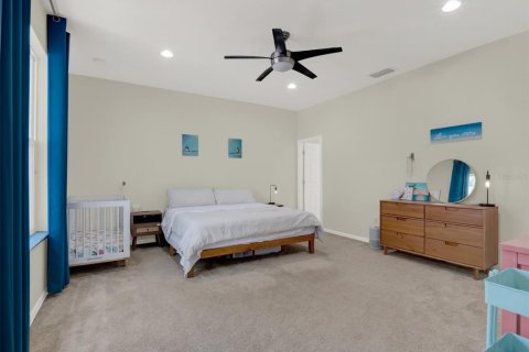 Casa en venta en Deltona, Florida, 5 dormitorios, 279.17 m2 № 1743632 - foto 17