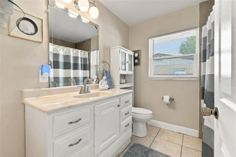 House in Saint Petersburg, Florida 3 bedrooms, 122.63 sq.m. № 2398337 - photo 19