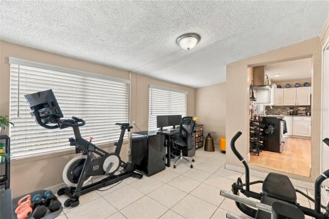 House in Saint Petersburg, Florida 3 bedrooms, 122.63 sq.m. № 2398337 - photo 22
