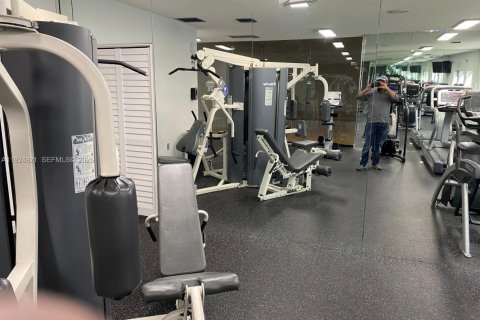 Condominio en alquiler en Doral, Florida, 2 dormitorios, 104.79 m2 № 2054524 - foto 9