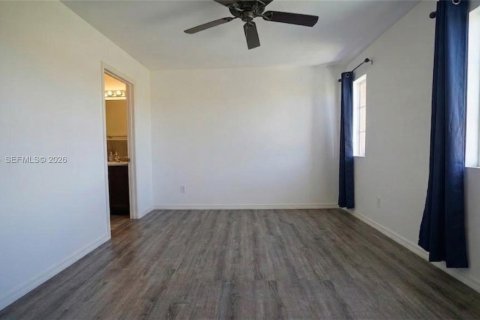 Touwnhouse à vendre à Hallandale Beach, Floride: 2 chambres, 103.21 m2 № 2002736 - photo 22