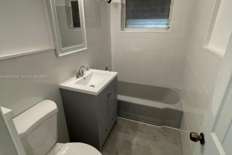 Снять в аренду виллу или дом в Майами, Флорида 3 спальни, 139.35м2, № 1986955 - фото 5